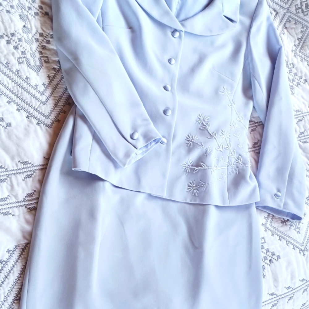 Pastel Lilac Beaded Iridescent Women's Suit Dress Set | Size 12